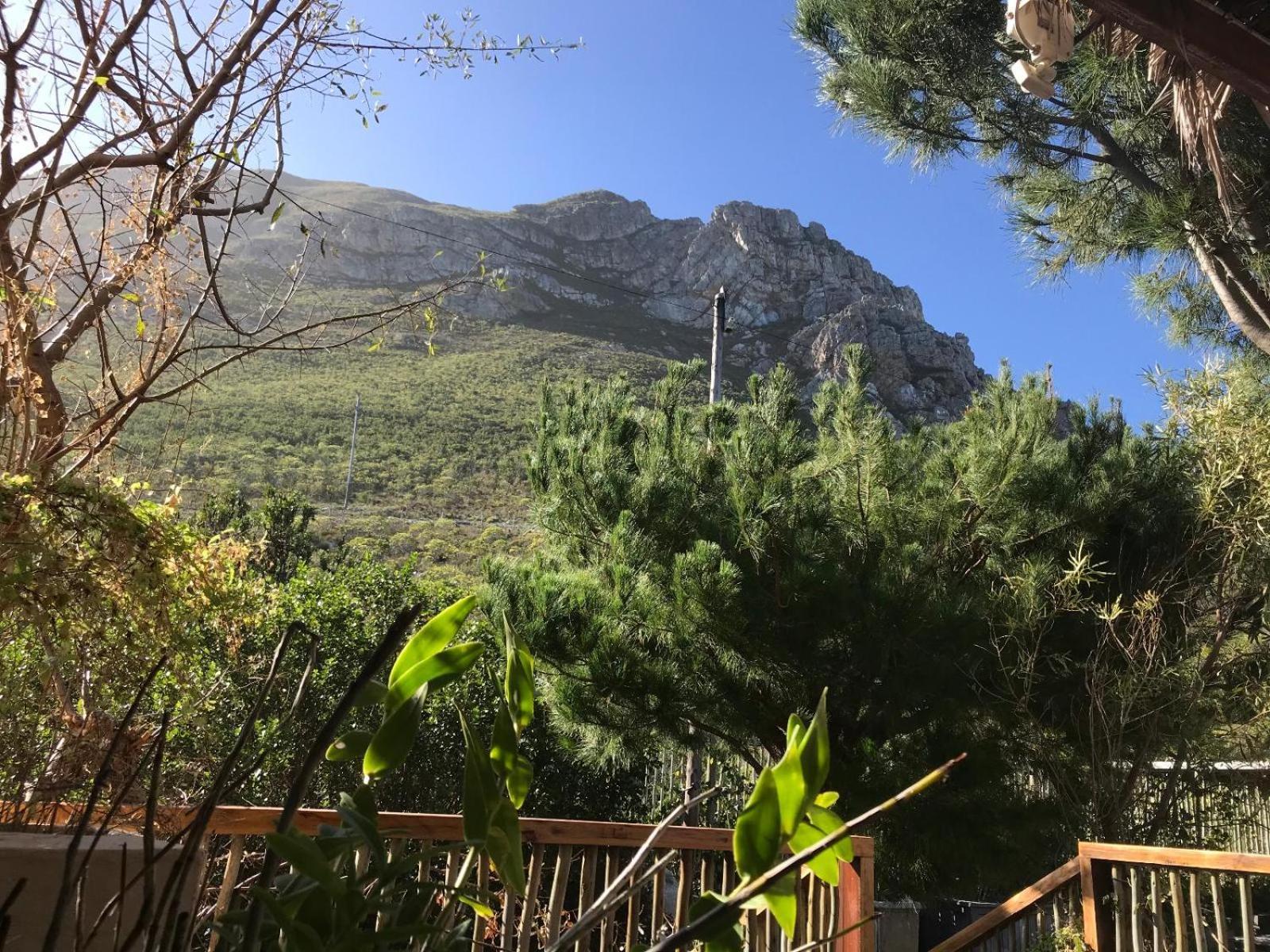 78On5Th In Hermanus Bilik gambar