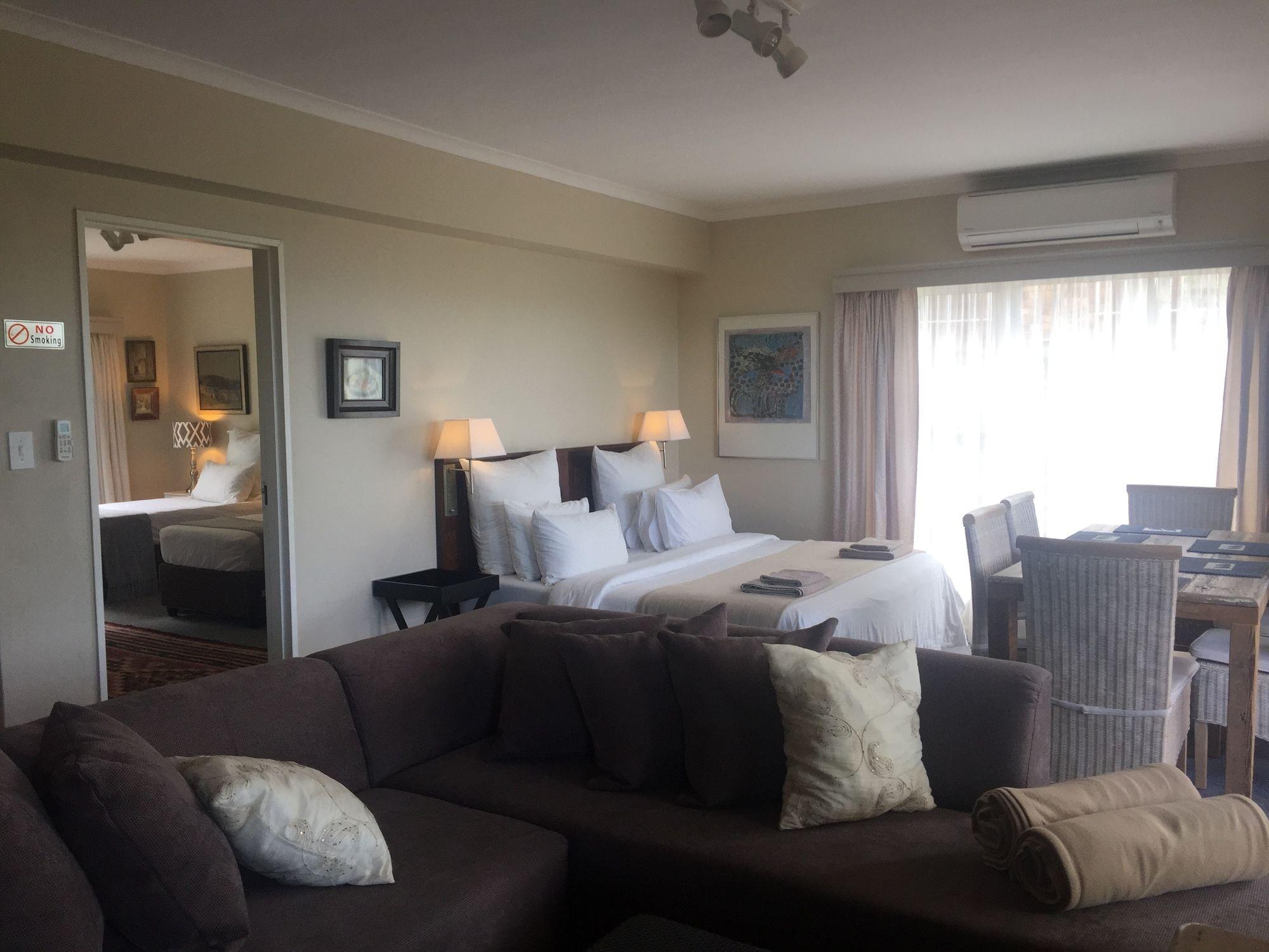 78On5Th In Hermanus Luaran gambar